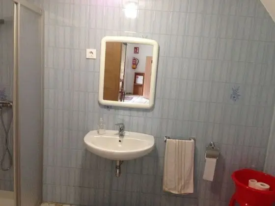 Süit, 3 Tek Kişilik Yatak, Banyolu/Duşlu