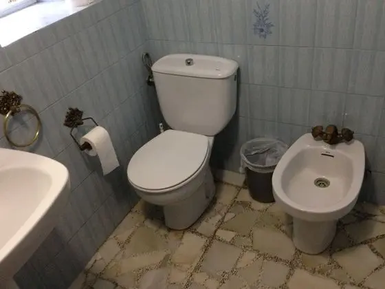 Tek Büyük Yataklı Oda, 2 Tek Kişilik Yatak, Ortak Banyo