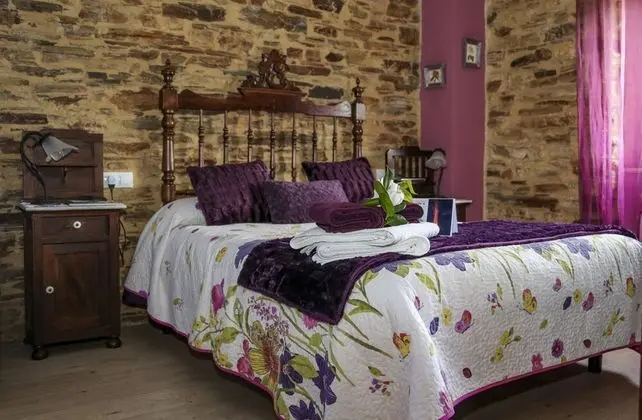 Basic Tek Büyük Yataklı Oda, Özel Banyo, Bahçe Manzaralı (Hb Db)