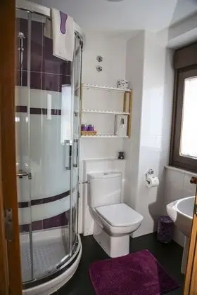 Basic Tek Büyük Yataklı Oda, Özel Banyo, Bahçe Manzaralı (Hb Db)