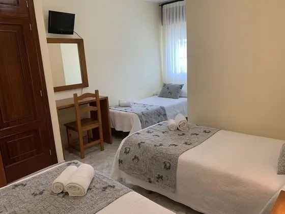 Üç Kişilik Oda