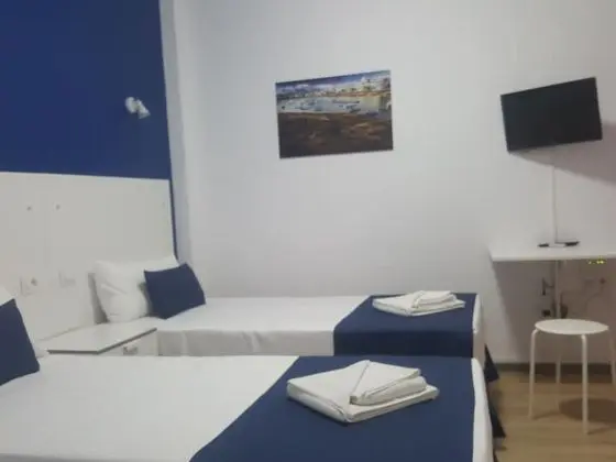 Büyük Yataklı Tek Kişilik Oda, Özel Banyo