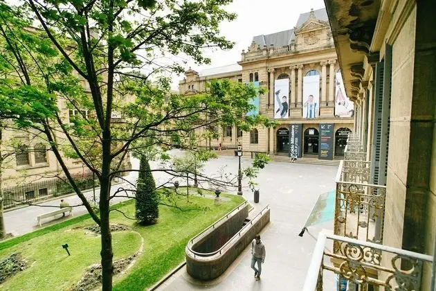 City Tek Büyük veya İki Ayrı Yataklı Oda