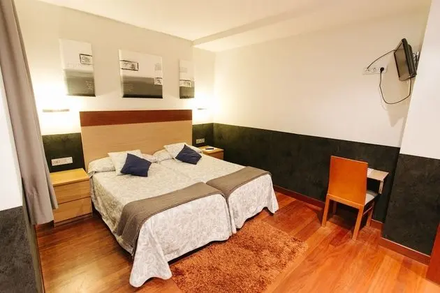 City Tek Büyük veya İki Ayrı Yataklı Oda