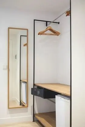 Standard Tek Büyük Yataklı Oda