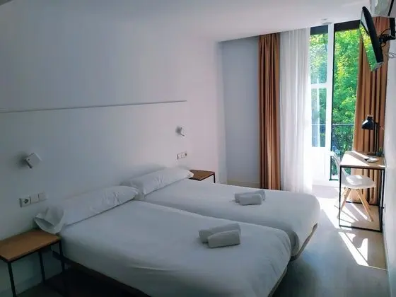 Tek Büyük Yataklı Oda, Balkon