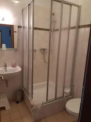 İki Ayrı Yataklı Oda, Özel Banyo