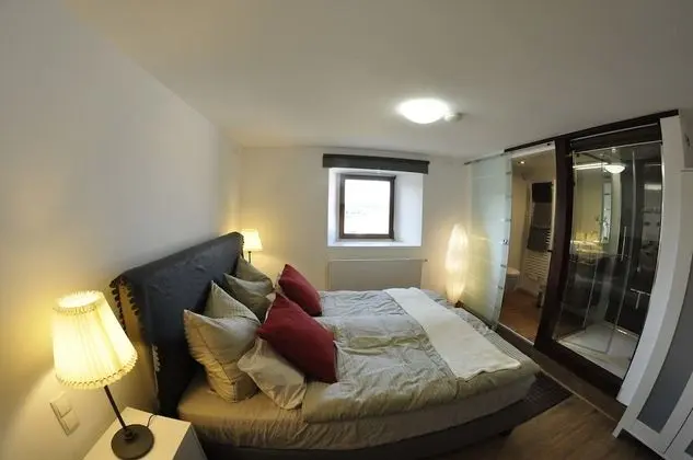 Basic Tek Büyük Yataklı Oda