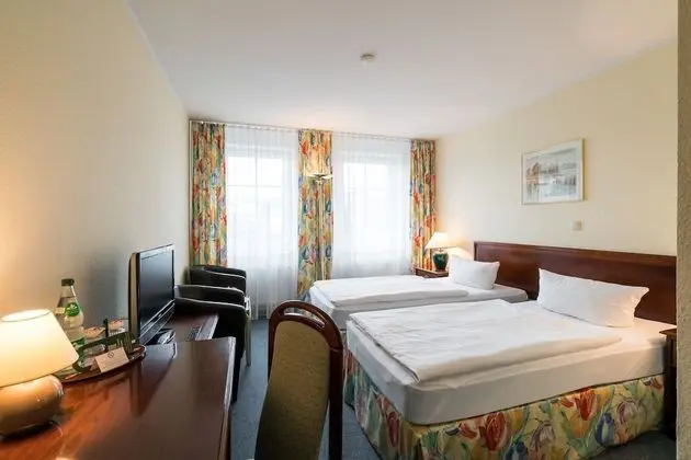 Standard Tek Büyük Yataklı Oda