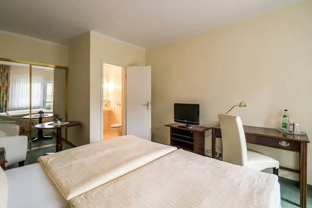 Standard Tek Büyük Yataklı Oda