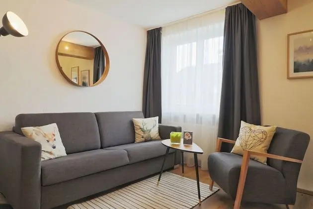 Junior Süit, Balkon, Dağ Manzaralı (Nr. 6 / Nr. 10)