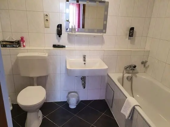 Üç Kişilik Oda