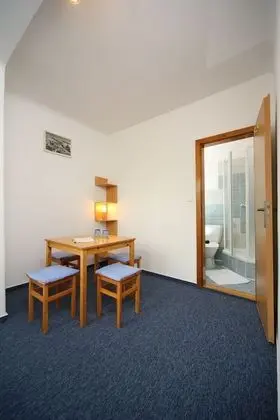 Tek Büyük Yataklı Oda (with extra bed)