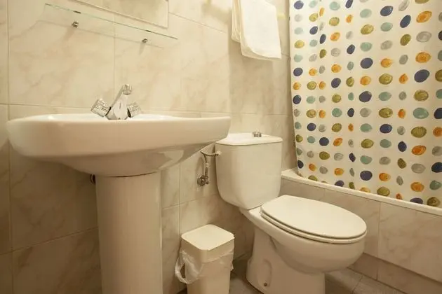 Üç Kişilik Oda, Özel Banyo