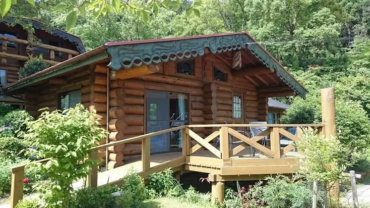 Kır Evi (102, 104, 105)