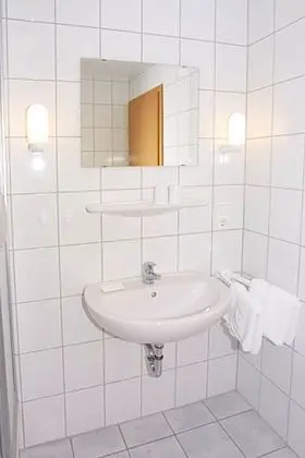 Tek Büyük Yataklı Oda, Balkon