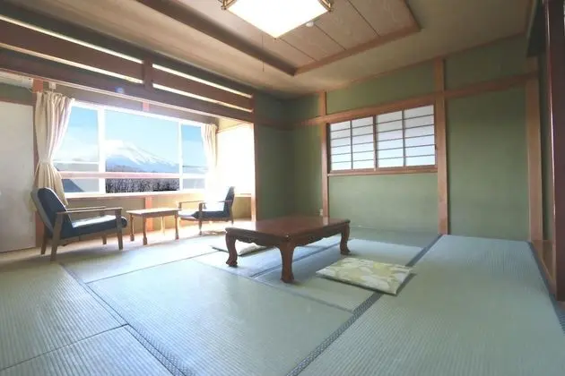 Traditional Oda, Dağ Manzaralı (Japanese Style with Mt. Fuji View)