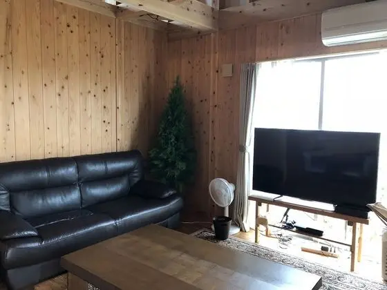 Ev (Private Vacation, CHURI, for 7)