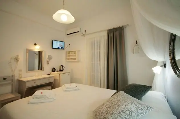 Tek Büyük veya İki Ayrı Yataklı Oda