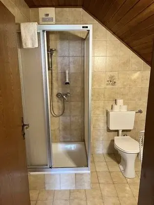 Business Tek Büyük Yataklı Oda