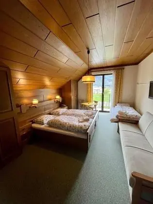 Classic Üç Kişilik Oda