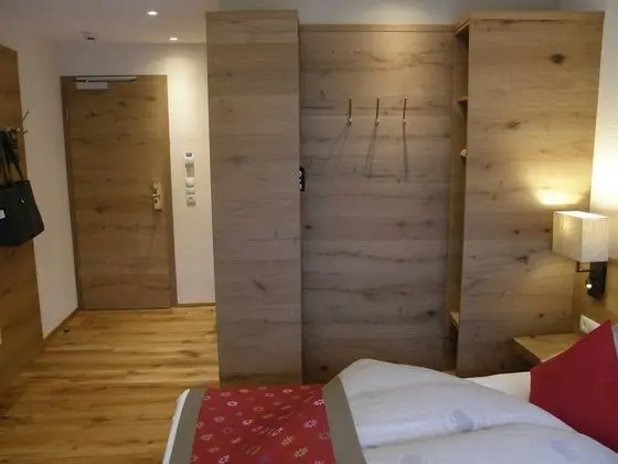 Tek Büyük veya İki Ayrı Yataklı Oda
