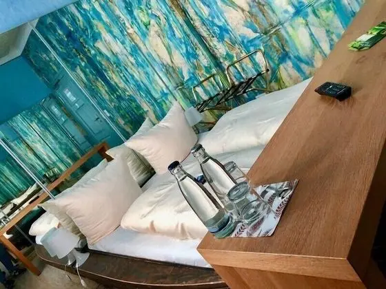 Design Tek Büyük Yataklı Oda (Zwischen Wasser und Himmel)