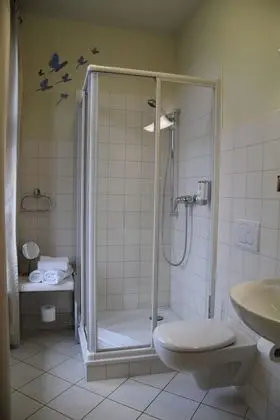 Design Tek Büyük Yataklı Oda (Zwischen Wasser und Himmel)