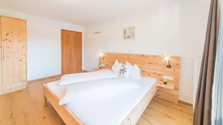 Tek Büyük Yataklı Oda, Balkon