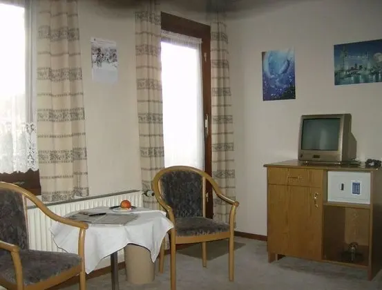 Tek Büyük Yataklı Oda, Sigara İçilmez