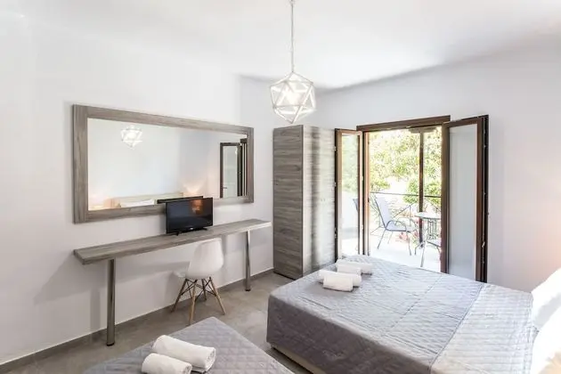 Superior Apart Daire, Bahçe Manzaralı