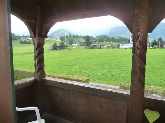 Tek Büyük Yataklı Oda, Dağ Manzaralı