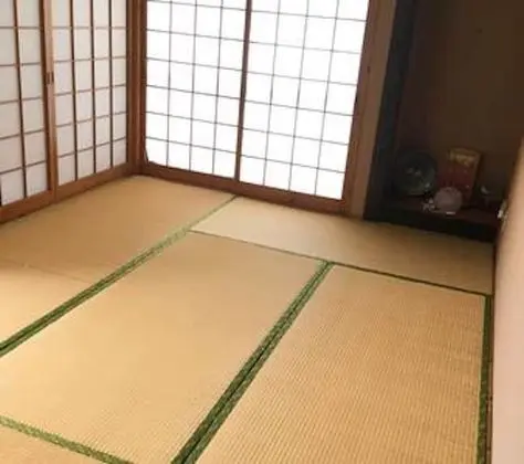 Ev (Private Vacation)