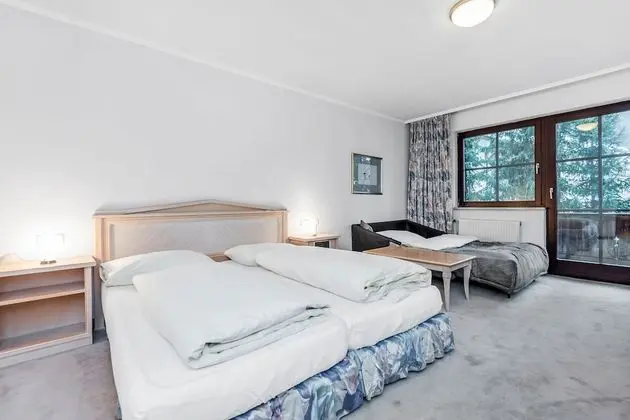 Üç Kişilik Oda, Balkon