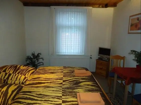 Tek Büyük Yataklı Oda, 1 En Büyük (King) Boy Yatak, Sigara İçilmez