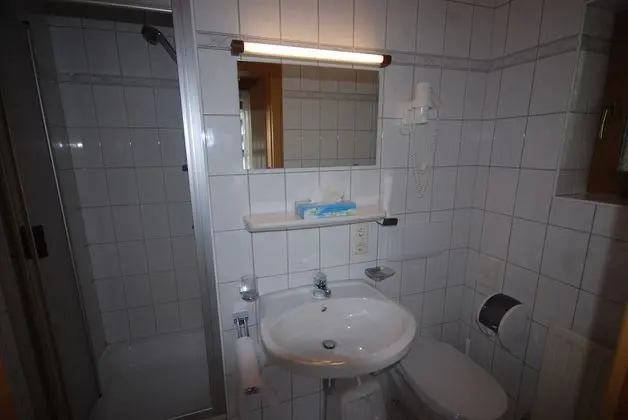 Tek Büyük Yataklı Oda, Balkon, Dağ Manzaralı