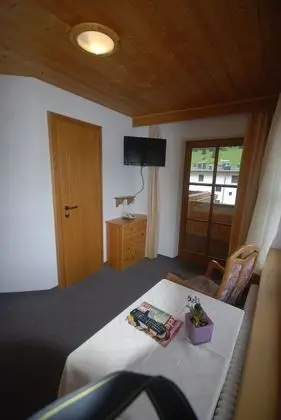 Tek Kişilik Oda, Balkon, Dağ Manzaralı