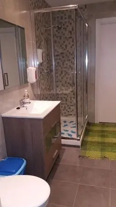 Tek Kişilik Oda, Ortak Banyo