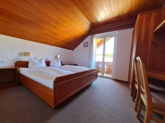 Comfort Tek Büyük Yataklı Oda