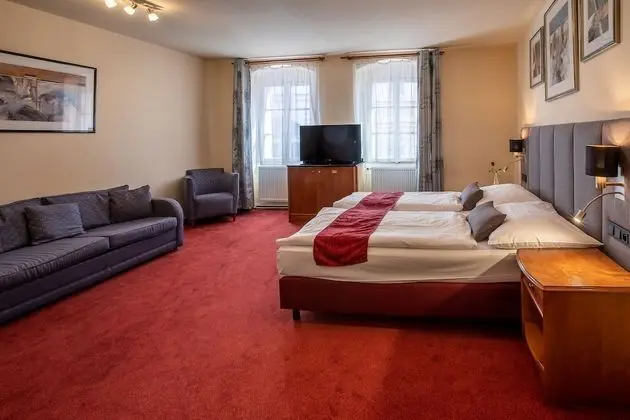 Double room with extra bed