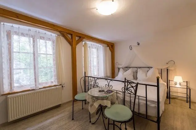 Classic Tek Büyük Yataklı Oda