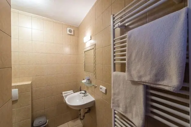 Classic Tek Büyük Yataklı Oda