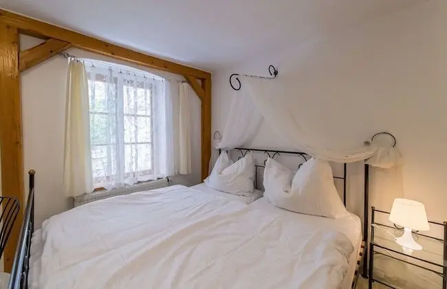 Classic Tek Büyük Yataklı Oda