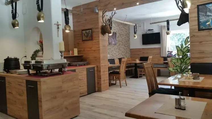 Traditional Apart Daire