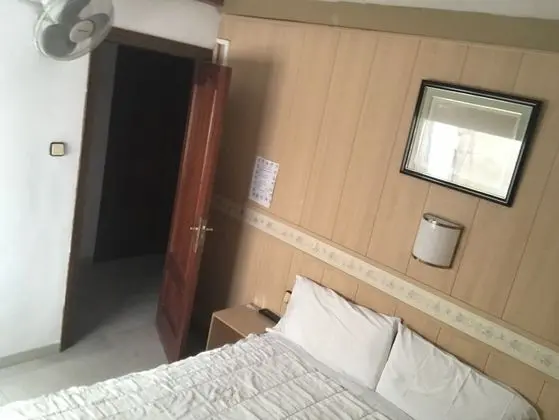 Tek Büyük veya İki Ayrı Yataklı Oda