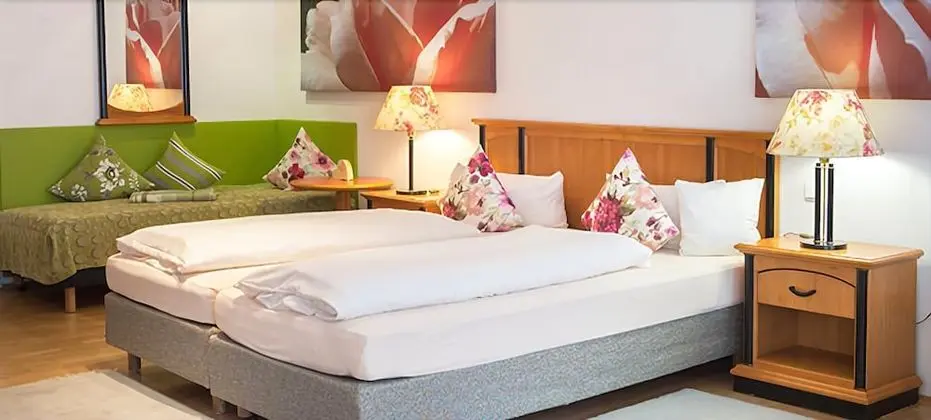 Dört Kişilik Oda, Birden Çok Yatak