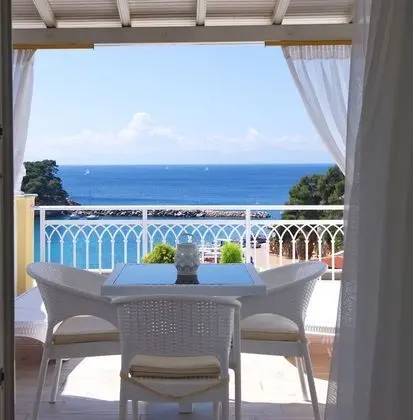 Stüdyo, Deniz Manzaralı