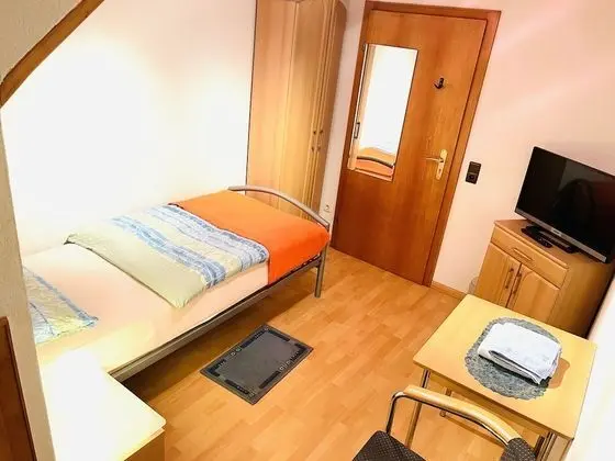Tek Kişilik Oda, Sigara İçilmez