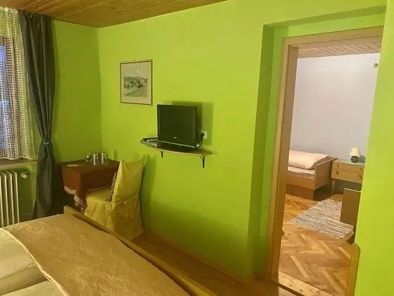 Deluxe Dört Kişilik Oda (8)