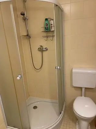 Deluxe Üç Kişilik Oda (2)